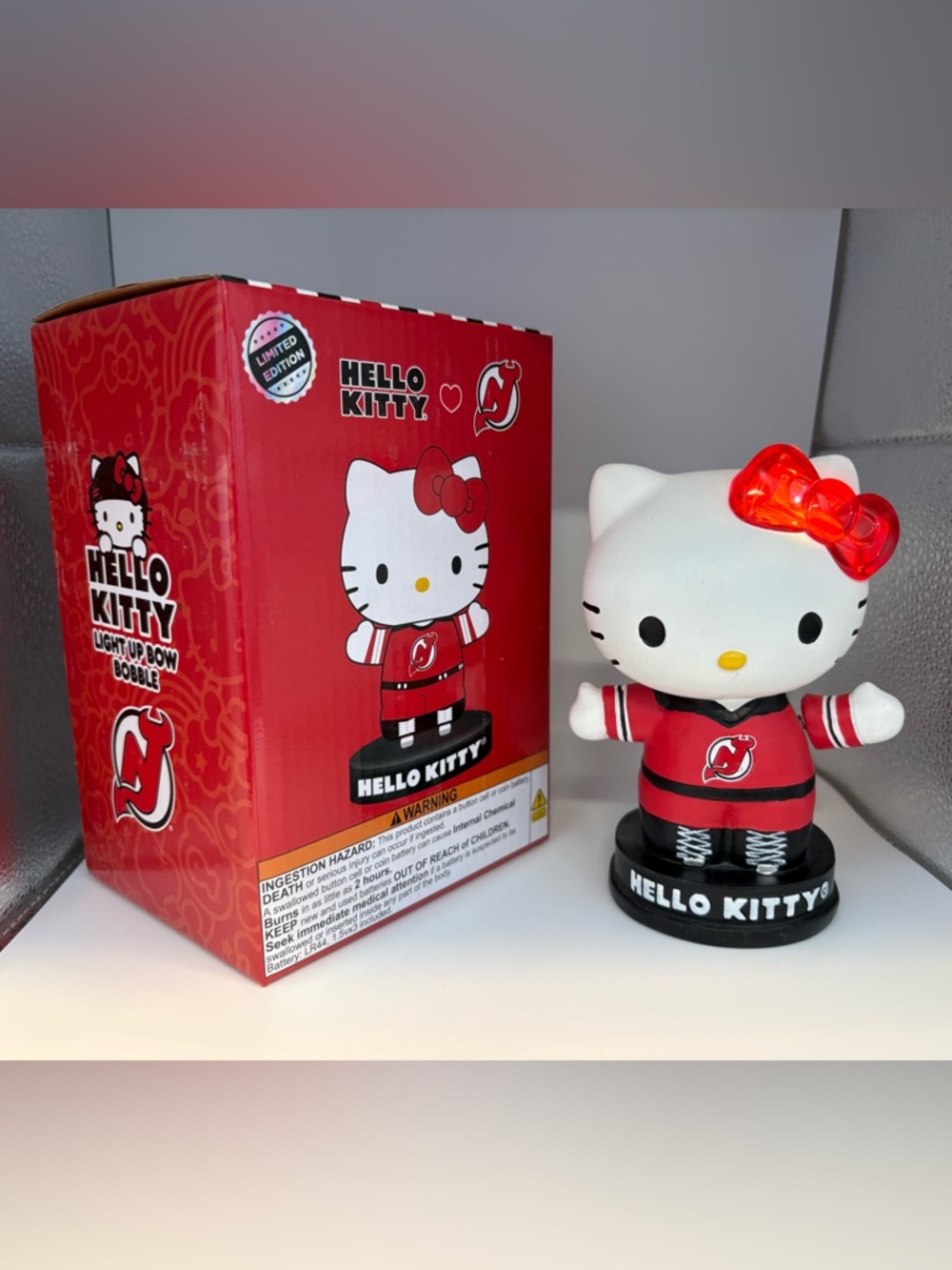 ❤️🏒 Hello Kitty New Jersey Devils Light-Up Bobblehead -same day ship